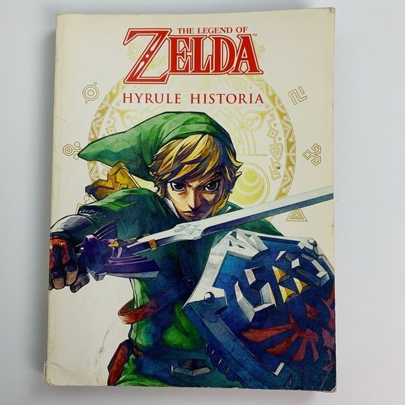 The Legend Of Zelda Hyrule Historia Dark Horse Softcover Paperback Book Nintendo - Picture 1 of 8